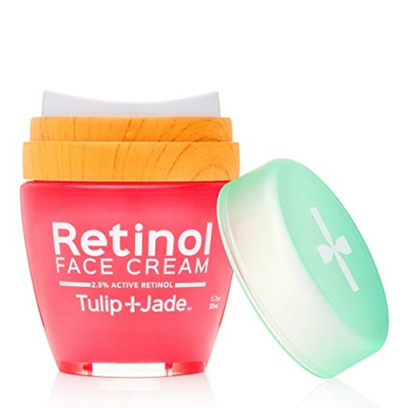 Organic Retinol Face Moisturizer - 2.5% Strength - Picture 4 of 5